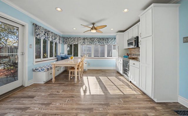 22435 Lakecrest Street, St Clair Shores, MI 48081