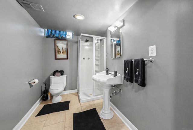 22435 Lakecrest Street, St Clair Shores, MI 48081
