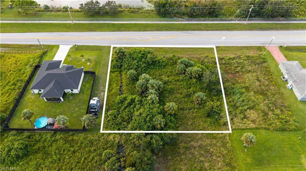 819 Milwaukee BLVD, LEHIGH ACRES, FL 33974 — photo 3