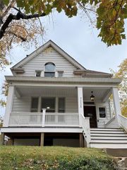 7338 Hoover Avenue, Richmond Heights, MO 63117
