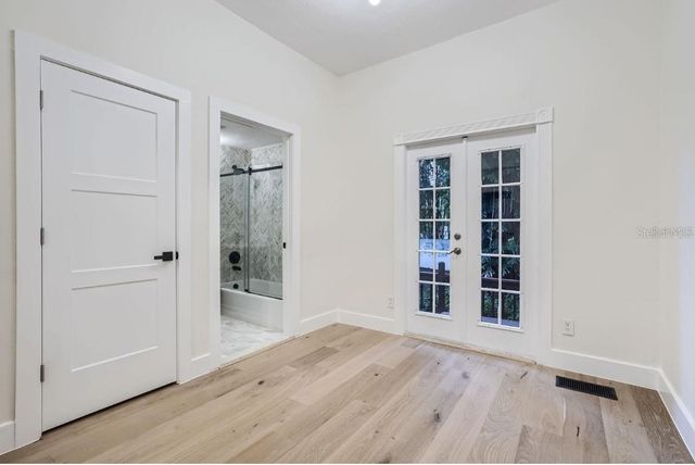 734 S MILLS AVENUE, Orlando, FL 32801