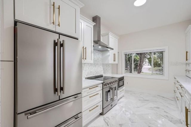 734 S MILLS AVENUE, Orlando, FL 32801