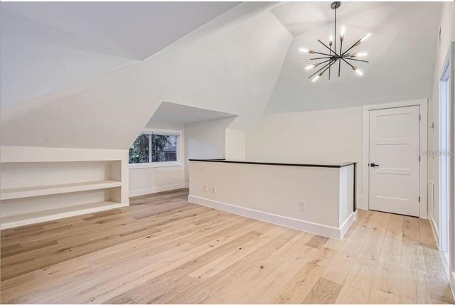 734 S MILLS AVENUE, Orlando, FL 32801