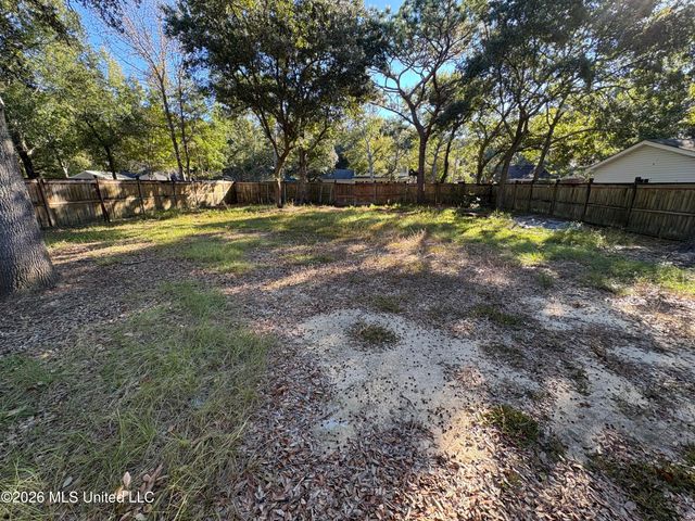 1508 Beachview Drive, Ocean Springs, MS 39564