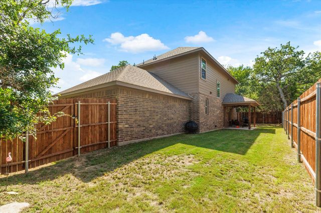 3800 Juniper Court, Granbury, TX 76048