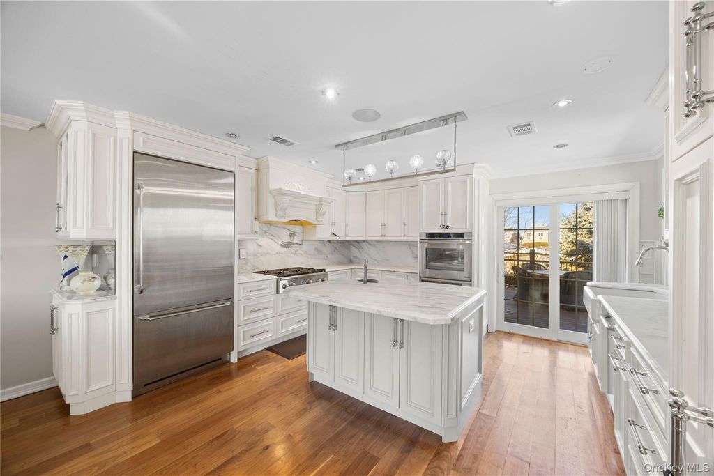 229 Ditmars Street, Bronx, NY 10464 — photo 3