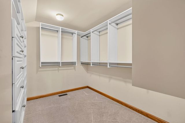 9622 Camelot Street NW, Pickerington, OH 43147