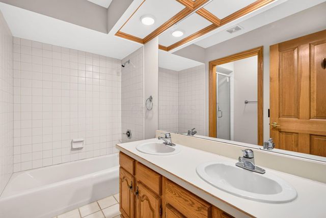 9622 Camelot Street NW, Pickerington, OH 43147