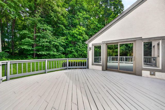 9622 Camelot Street NW, Pickerington, OH 43147
