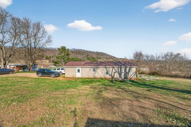 301 Morris Demps Rd, Sparta, TN 38583
