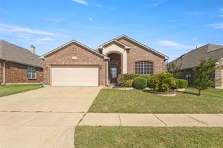 7709 Black Willow Lane, Arlington, TX 76002