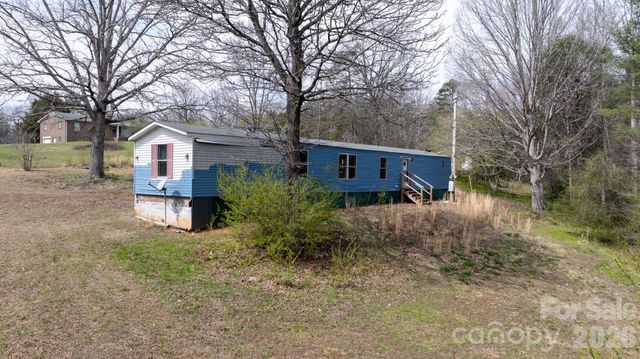 5624 R & R Farm Road, Connelly Springs, NC 28612