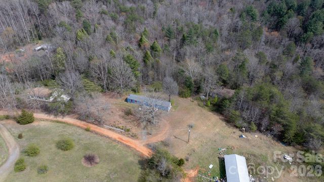 5624 R & R Farm Road, Connelly Springs, NC 28612