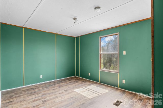 5624 R & R Farm Road, Connelly Springs, NC 28612