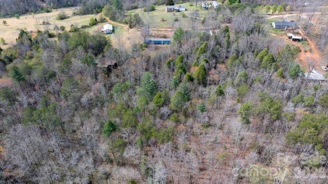5624 R & R Farm Road, Connelly Springs, NC 28612