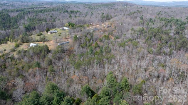 5624 R & R Farm Road, Connelly Springs, NC 28612