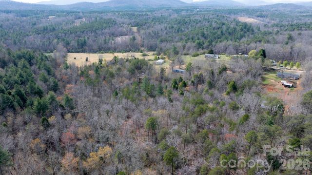5624 R & R Farm Road, Connelly Springs, NC 28612