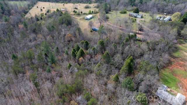 5624 R & R Farm Road, Connelly Springs, NC 28612