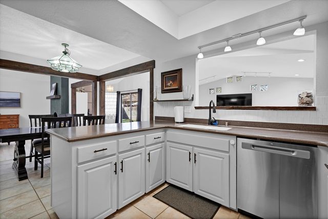 4812 Brookwood Street NE, Albuquerque, NM 87109