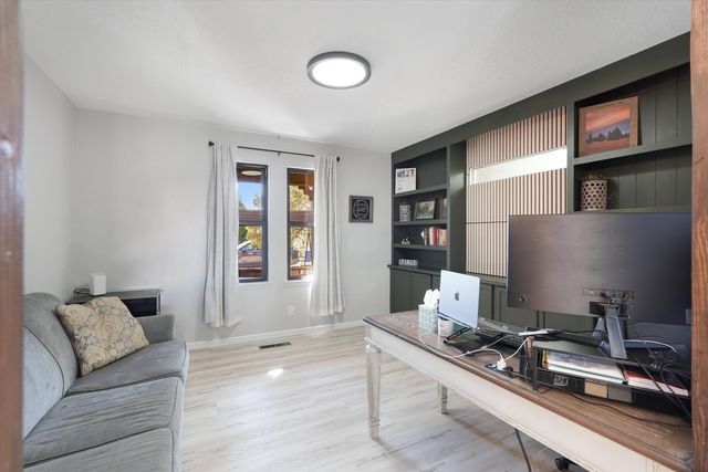 4812 Brookwood Street NE, Albuquerque, NM 87109