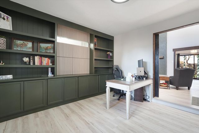 4812 Brookwood Street NE, Albuquerque, NM 87109