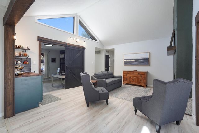 4812 Brookwood Street NE, Albuquerque, NM 87109