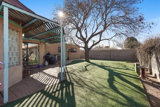 4812 Brookwood Street NE, Albuquerque, NM 87109