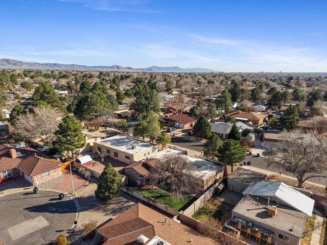 4812 Brookwood Street NE, Albuquerque, NM 87109