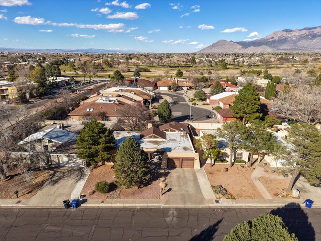 4812 Brookwood Street NE, Albuquerque, NM 87109