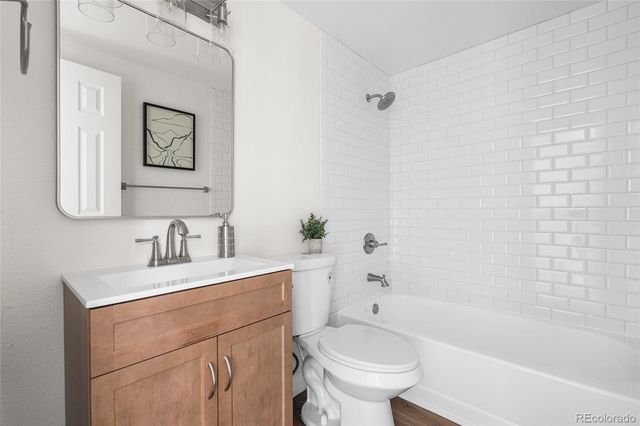 5991 W 68th Avenue, Arvada, CO 80003