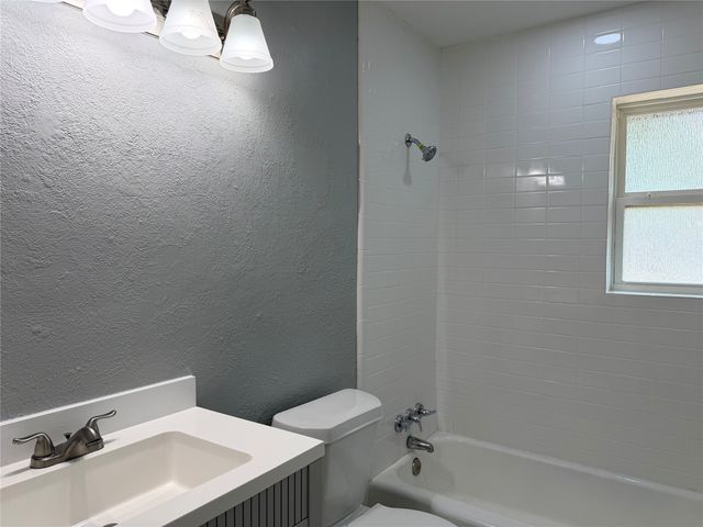 2511 Normont Circle, Fort Worth, TX 76103