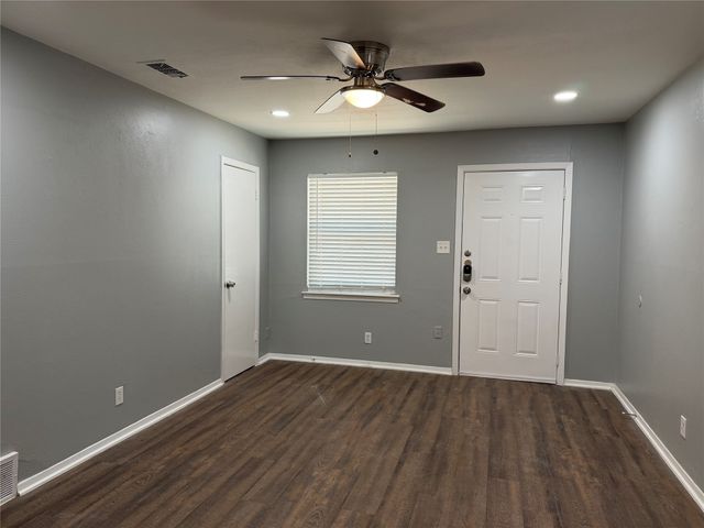 2511 Normont Circle, Fort Worth, TX 76103