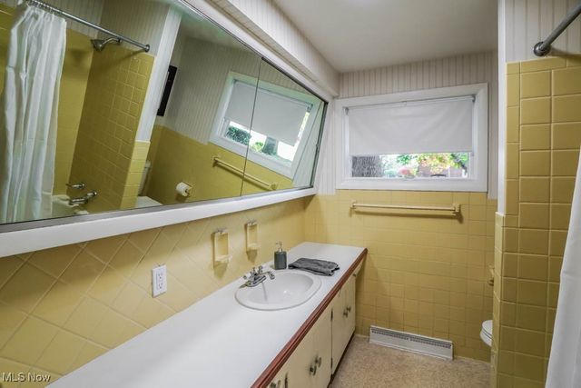 1715 Jackson Avenue NW, Massillon, OH 44646