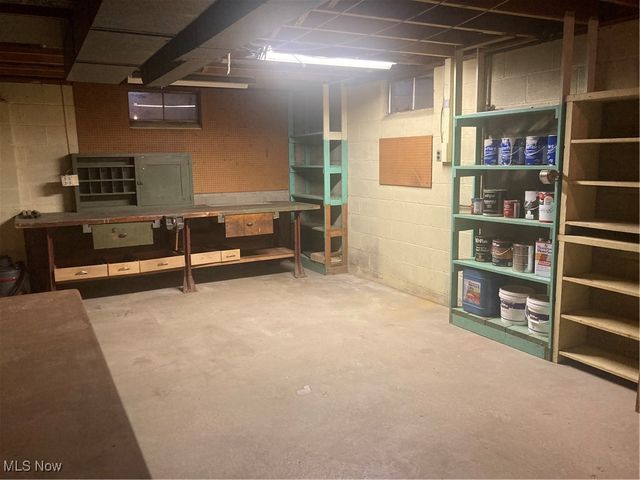 1715 Jackson Avenue NW, Massillon, OH 44646