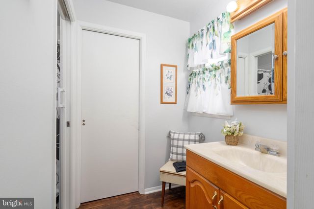 186 DORCHESTER DR, Southampton, NJ 08088