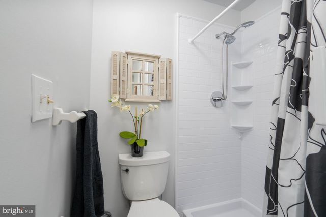 186 DORCHESTER DR, Southampton, NJ 08088