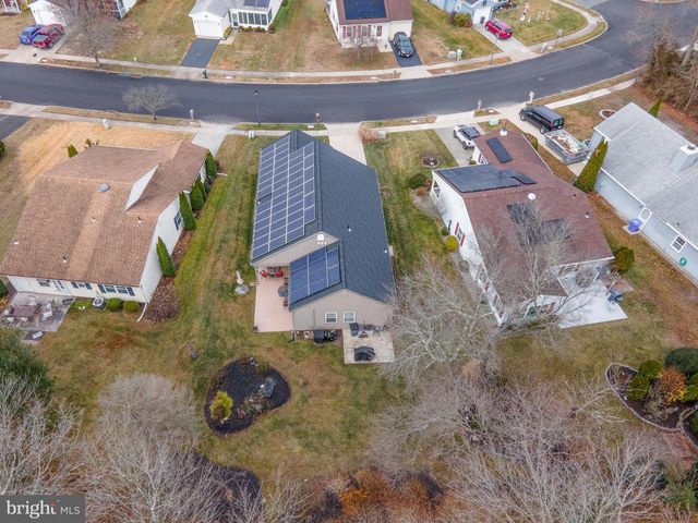 186 DORCHESTER DR, Southampton, NJ 08088