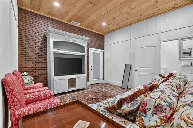 2086 Burnt Mountain Road, Ellijay, GA 30536