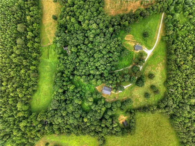 2086 Burnt Mountain Road, Ellijay, GA 30536
