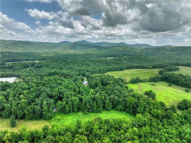 2086 Burnt Mountain Road, Ellijay, GA 30536