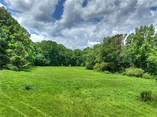 2086 Burnt Mountain Road, Ellijay, GA 30536