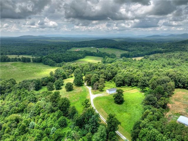 2086 Burnt Mountain Road, Ellijay, GA 30536
