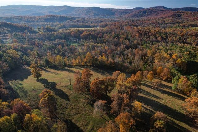 2086 Burnt Mountain Road, Ellijay, GA 30536