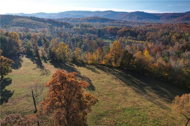 2086 Burnt Mountain Road, Ellijay, GA 30536