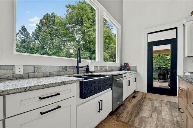 2086 Burnt Mountain Road, Ellijay, GA 30536