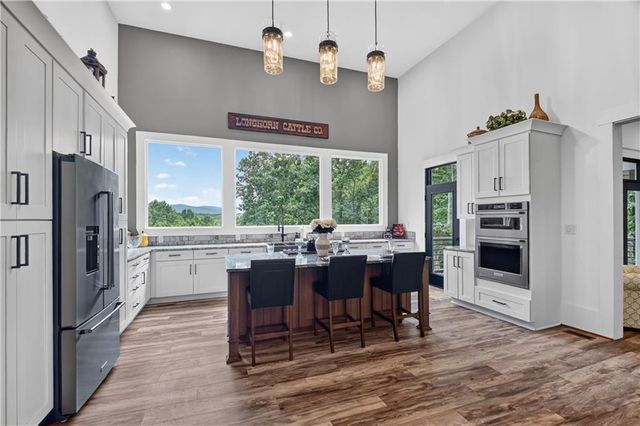 2086 Burnt Mountain Road, Ellijay, GA 30536