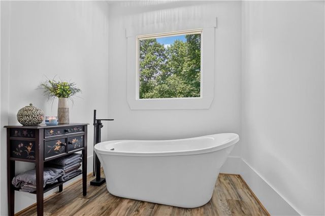 2086 Burnt Mountain Road, Ellijay, GA 30536