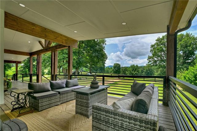 2086 Burnt Mountain Road, Ellijay, GA 30536
