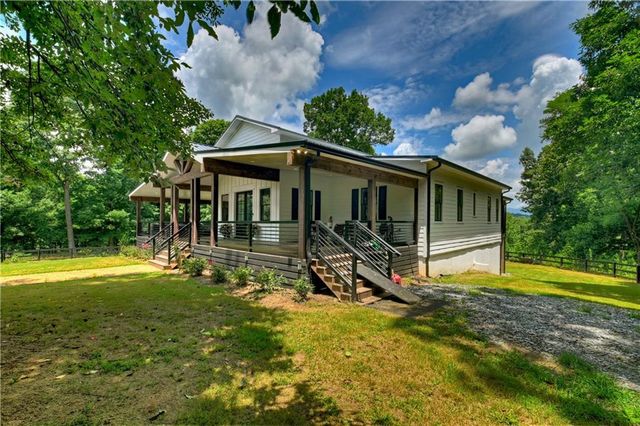 2086 Burnt Mountain Road, Ellijay, GA 30536