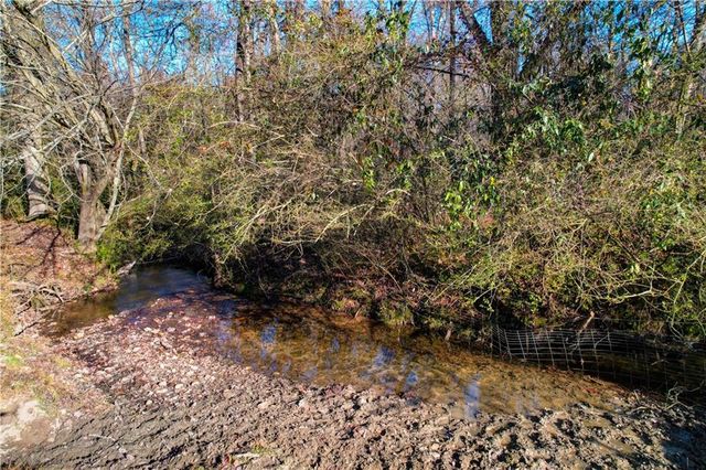 2086 Burnt Mountain Road, Ellijay, GA 30536